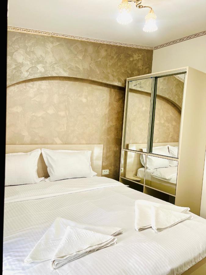 Hotel Marina 2 บูคาเรสต์ ภายนอก รูปภาพ