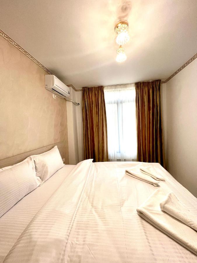 Hotel Marina 2 บูคาเรสต์ ภายนอก รูปภาพ