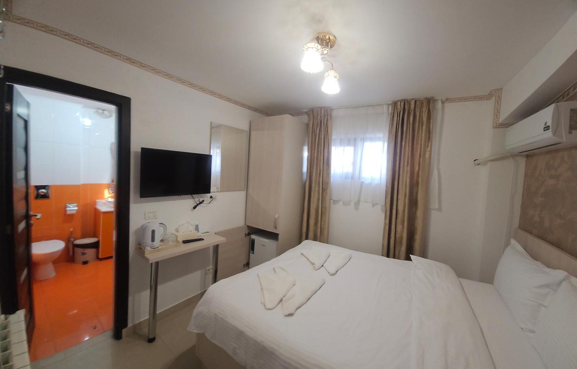 Hotel Marina 2 บูคาเรสต์ ภายนอก รูปภาพ