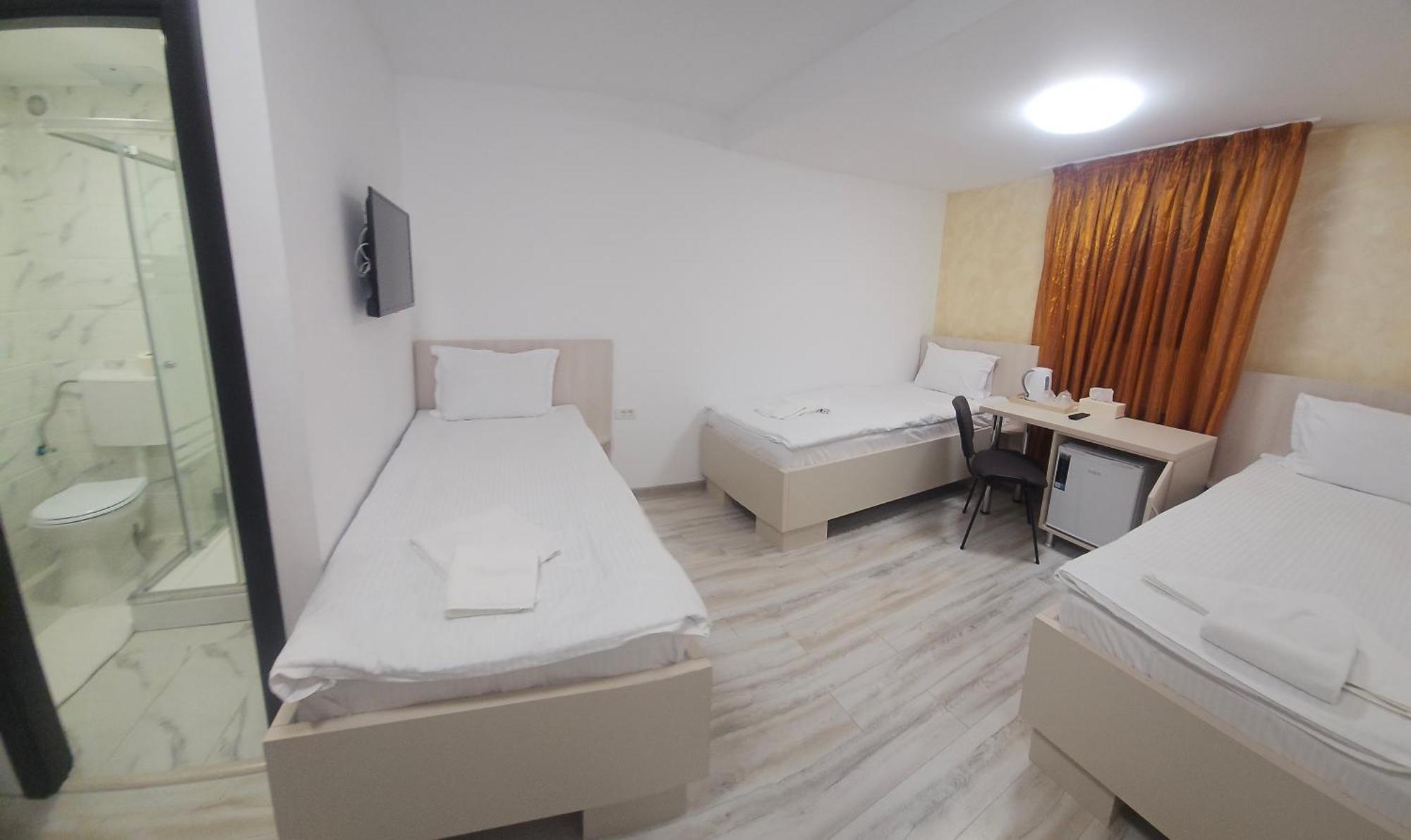 Hotel Marina 2 บูคาเรสต์ ภายนอก รูปภาพ